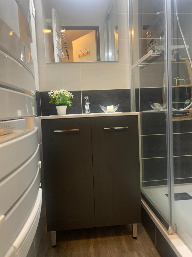 Appartement Vue Montagne Avec Wifi 생라리술랑 외부 사진