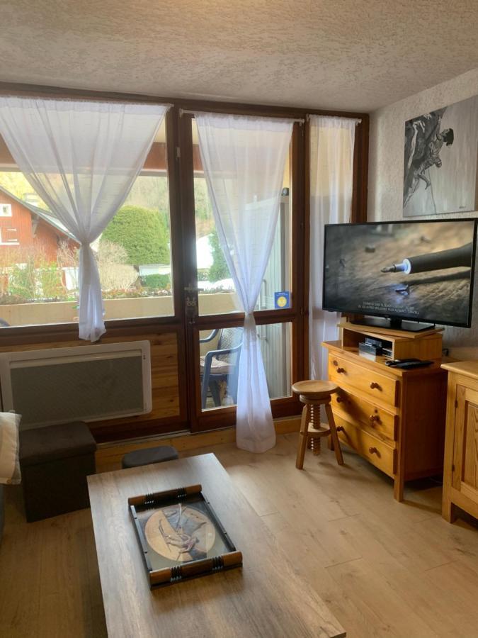 Appartement Vue Montagne Avec Wifi 생라리술랑 외부 사진